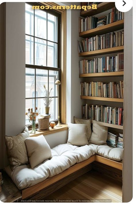 Cozy Home Library, Interiors Kitchen, Bedroom Nook, Cozy Reading Corners, Quiet Room, Library Room, House Aesthetic, Home Library Design, Woman Bedroom