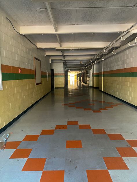 Hawkins High School Visuals, Hawkins High School Aesthetic, Stranger Things Places, Stranger Things Desired Reality, Hawkins Visualization, Stranger Things Visuals, Hawkins High School Stranger Things, Hawkins Aesthetic, Stranger Things Dr