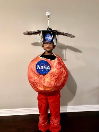 DIY-My Little Martian Costume-Latest Mars Mission Inspired! : 6 Steps (with Pictures) - Instructables Martian Costume, Mars Model, Mars Mission, Mars Planet, Crazy Costumes, Halloween Parade, Mission To Mars, Balloon Stands, About Space