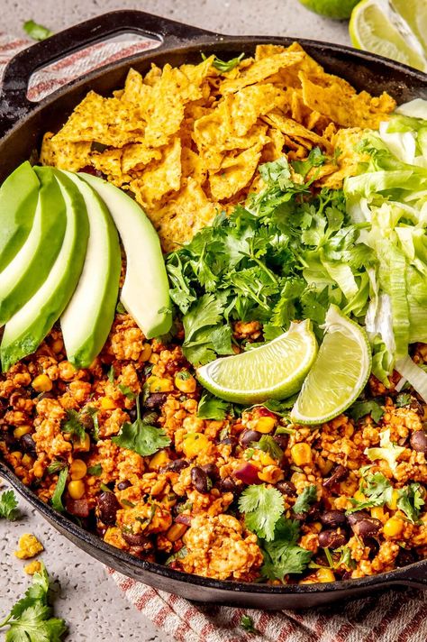 GROUND CHICKEN TACO SKILLET Ground Chicken Taco Skillet, Ground Chicken Skillet Recipes, Chicken Taco Skillet, Black Bean Chicken Chili, Ground Chicken Tacos, Taco Skillet, Lime Chicken Tacos, Sushi Roll Recipes, Salsa Verde Chicken