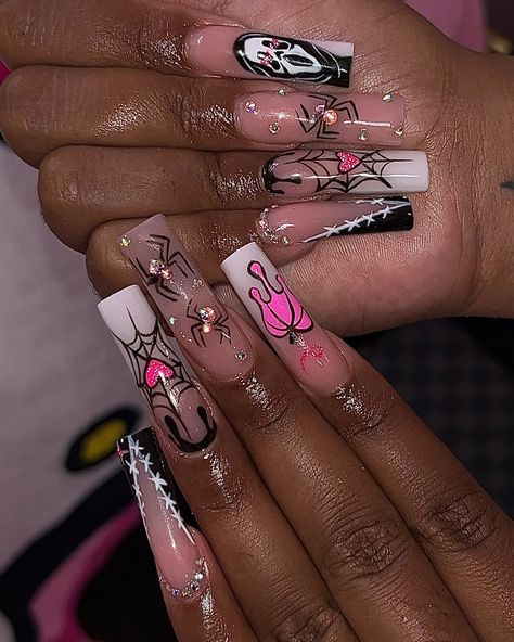 Too cute to spook🕷️💕👻 #explorar #explorepage #explorepage✨ #exploring #explorer #spookynails #spookyart #spookynails👻🎃 #nails #nailsnailsnails #nailsart #nailtech #nailsmagazine #nail #halloween #halloween🎃 #halloweennails Nail Halloween, Nails Magazine, Halloween Halloween, Too Cute, Nail Tech, Halloween Nails, Nail Art, Nails, Halloween