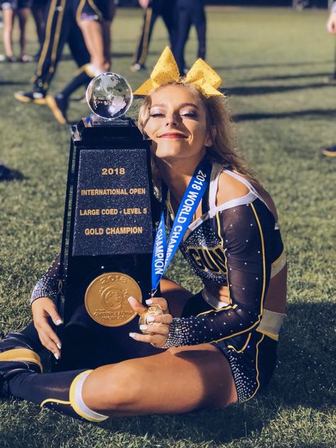 Gabi Fuller, Great White Sharks Cheer, Summit Cheer, Cheerleading Tips, Quotes Volleyball, Pep Rally Games, Rally Games, Cheer Extreme, Cheerleading Photos