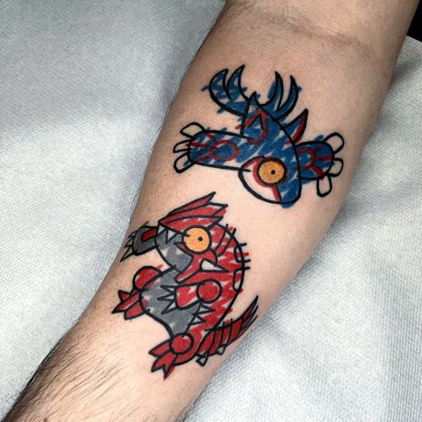 Flash Tattoo Anime, Hunter Tattoo, Pokemon Tattoo, Doodle Tattoo, Spooky Tattoos, Tattoo Graphic, Gaming Tattoo, Tattoo Style Drawings, Diy Tattoo