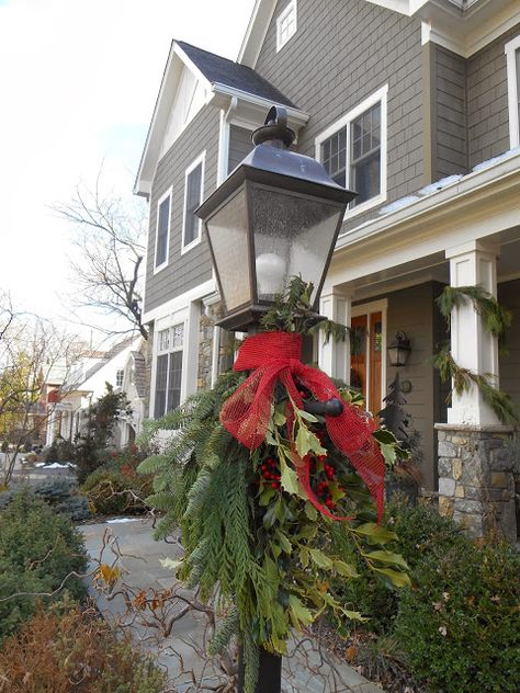 Decorating Light Posts For Christmas, Christmas Decor Lamp Post, Outdoor Light Post Christmas Decor, Holiday Lamp Post Ideas, Christmas Lampost Decor, Lampost Christmas Decorations, Lamp Post Christmas Decorations, Decorating Lamp Post For Christmas, Christmas Light Post Decorations