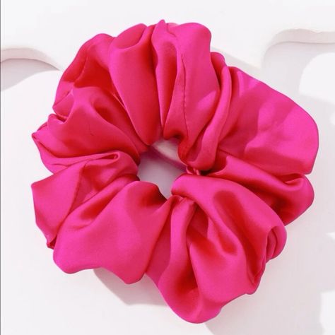 11 Hot Pink Hair Scrunchies Included In Bundle. Brand New, Never Used. Perfect For Any Group Activity Like Bachelorette Or Wedding Party Activities, Barbie Party, Pink Themed Event, Or Just Stocking Up On A Classic Scrunchie! Satin/Silky Material. Pink Scrunchie, Rose Gold Lace, Hot Pink Hair, Black Hair Clips, Vintage Hair Clips, Halloween Wigs, Curly Lace Front Wigs, Barbie Party, Brown Ombre