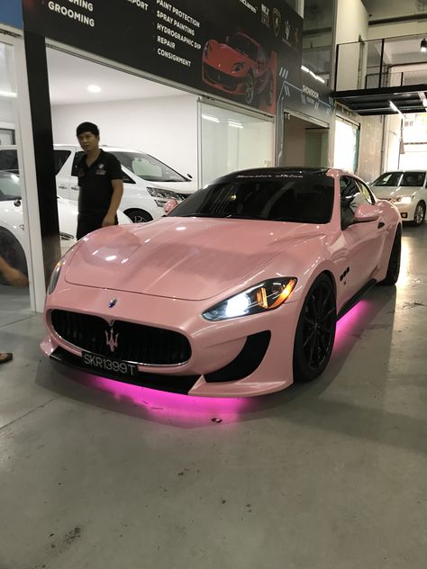 Pink Maserati, Pink Cars, Pimped Out Cars, Girly Car, Cars Auto, Lux Cars, Fotografi Vintage, Street Racing Cars, Luxury Lifestyle Dreams