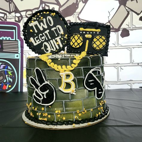 2 Legit To Quit Birthday Cake, 2 Legit 2 Quit Birthday Cake, Two Legit To Quit Birthday Cake, Hip Hop Cake Ideas, Hip Hop Birthday Cake, Two Legit To Quit Birthday, Rap Party, Hip Hop Birthday Party, Hip Hop Birthday