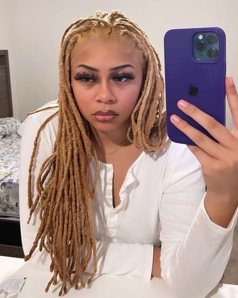 Long Blonde Locs Black Women, Blonde Faux Locs Black Women, Ash Blonde Locs, Honey Blonde Locs Black Women, Beach Locs, Blonde Locs Black Women, Honey Brown Locs, Honey Blonde Locs, Beach Blonde Hair Color