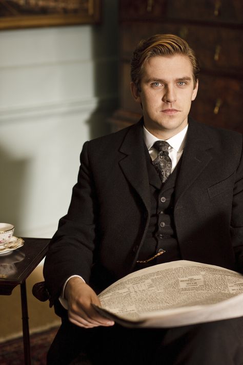 Downton Abbey - Matthew Crawley Dan Stevens Downton Abbey, Downton Abbey Matthew, Matthew Downton Abbey, Downton Abbey Dan Stevens, Dwell In Possibility, Man Reference, Allen Leech, Matthew Crawley, Downton Abbey Cast