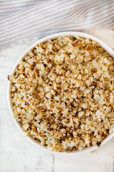 Easy Roasted Cauliflower Rice (Crispy, Flavorful!) - Cooking Made Healthy Roasted Cauliflower Rice, Rice Recipes Side, Easy Roasted Cauliflower, Cauliflower Side Dish, Cauliflower Rice Easy, Low Carb Rice, Crispy Cauliflower, Rice Bread, Riced Cauliflower