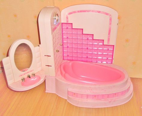 Indoor Flea Market, Barbie Bathroom, Tiled Wall, Elf Crafts, Shower Box, Doll Items, Barbie Sets, Wheel Chair, Barbie Doll House