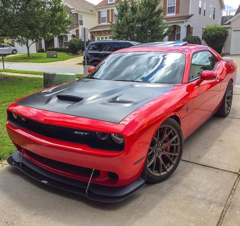 Dodge Challenger Hellcat   #red #hemi #rims #6.2 Scat Pack Challenger, American Muscle Cars Dodge, Dodge Challenger Hellcat, Challenger Srt Hellcat, Dodge Srt, Dodge Challenger Srt Hellcat, Modern Muscle Cars, Challenger Srt, Hellcat Challenger