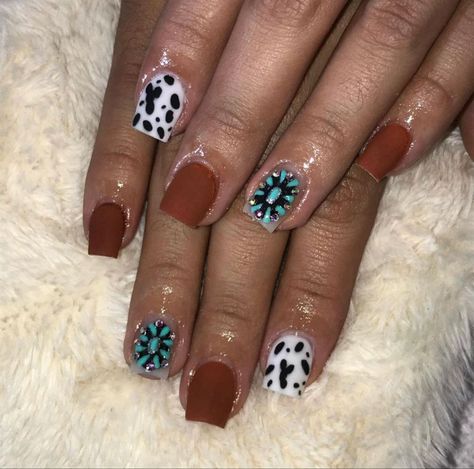 Western Nail Ideas, Punchy Nails, Country Acrylic Nails, Turquoise Cowgirl, Rodeo Nails, Nails Country, Cowboy Nails, Western Nails, Boho Nails