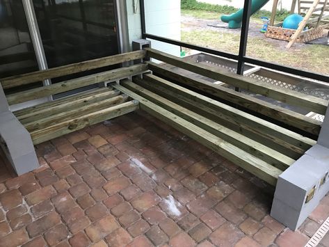 Backyard Wood Fence, Wooden Fence Design, Wood Fence Ideas, Outdoor Patio Ideas Backyards, Apartment Cozy, Backyard Patio Furniture, Diy Backyard Patio, Small Balcony Ideas Apartment, Backyard Fireplace