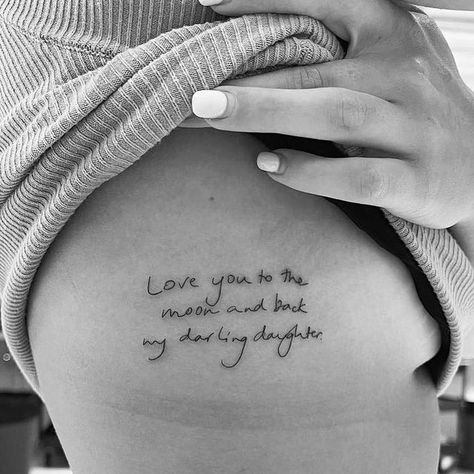 Tattoo Love You To The Moon And Back, Love You To The Moon And Back, I Love You To The Moon And Back Tattoo, To The Moon And Back Tattoo, Mommy Daughter Tattoos, Love Yourself Tattoo, One Line Tattoo, Tattoos Inspo, Mommy Loves You