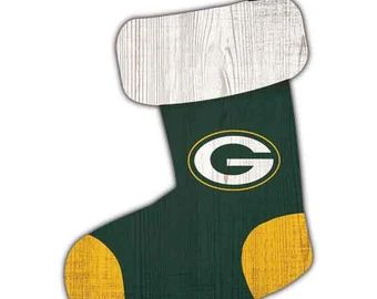 SportsWreathShop - Etsy Packers Christmas, Green Bay Packers Gifts, Packers Gifts, Sports Wreaths, Packers Football, Sport Craft, Diy Fan, Nfl Green Bay, Stocking Ornament