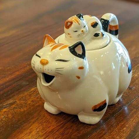 Calico Cat Teapot in 2022 | Cat teapot, Tea pots, Tea pot set Cat Objects, Cat Tea Set, Teapot Ceramic, Novelty Teapots, Cat Teapot, Teapots Unique, Teapot Set, Sleeping Kitten, Cat Furniture Diy