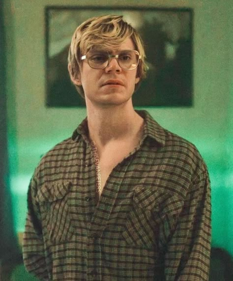 Evan Peters Dahmer, My Friend Dahmer, Monster The Jeffrey, Jeff Dahmer, Peter Evans, Emily Ratajkowski Outfits, Evan Peter, American Horror Story 3, Evan Ross