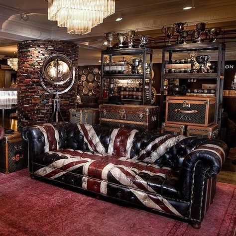 Industrial Man Cave, Man Cave Room, Ultimate Man Cave, Recreational Room, Guitar Room, Best Of British, Garage Design, Industrial House, Leather Furniture