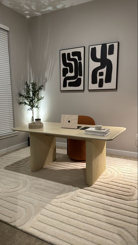 Minimal Home Office Decor, White Office Desk Workspace Inspiration, Bohemian Office Decor Ideas, Modern Office Decor Ideas, Office Couch Ideas, At Home Office Ideas Small Spaces, Shared Office Space Ideas Home, Office Space In Bedroom, Chic Office Ideas