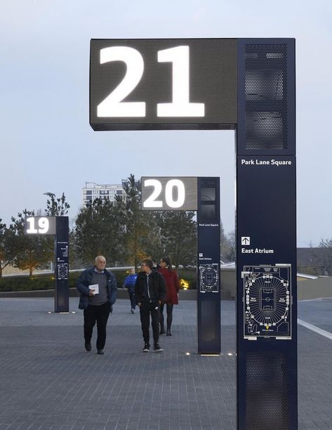 Populous Activate (@Pop_Activate) / Твиттер Tottenham Hotspur Stadium, Pylon Sign, Park Signage, Wayfinding Signage Design, Bus Shelters, Wayfinding Design, Wayfinding System, Signage System, Outdoor Signage