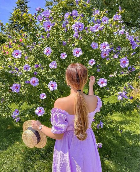 Purple Dress Aesthetic, Middle School Hairstyles, Classic Car Photoshoot, Dream Photography, Stylish Dpz, Bandeau One Piece Swimsuit, Spring Girl, Self Portrait Poses, Bright Fashion