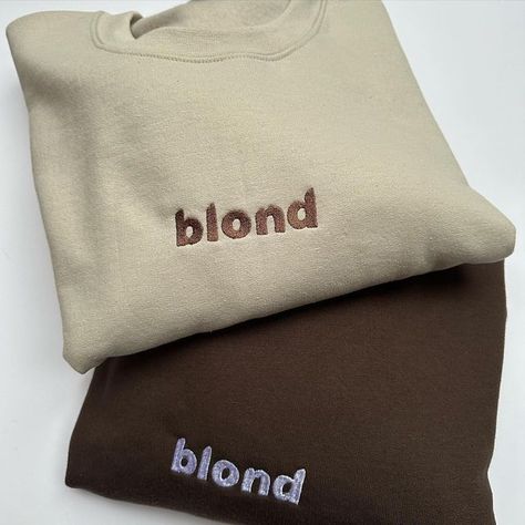 ☻︎toris☻︎❥❤︎︎♡︎✰☻︎☾㋛☺︎︎ on Instagram: "a cute lil embroidered matching sweatshirt set I did today for a customer… loving the beige & brown vibes🤎🤍 inspired by Frank Oceans blond album🌊 adding these to my website as I think they are so cool, go check it out 😇" Frank Ocean Embroidery, Taylor Embroidery, Beige Sweatshirt, Matching Sweatshirts, Embroidered Crewneck, Sweatshirt Set, Frank Ocean, Beige Brown, My Website