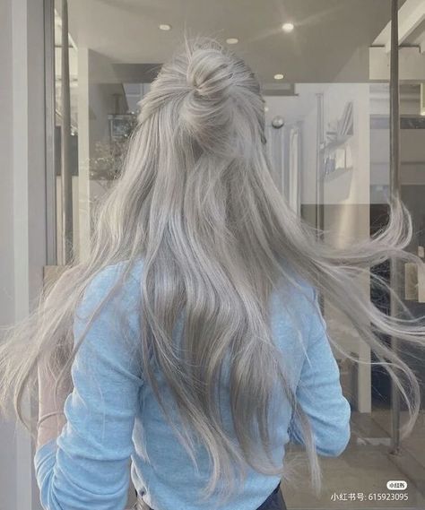 Beige Hair Color, Cecily Knight, Legacy Of Gods, Beige Hair, Korean Hair Color, Silver Blonde Hair, Silver Blonde, Pretty Hair Color, Healthy Routine