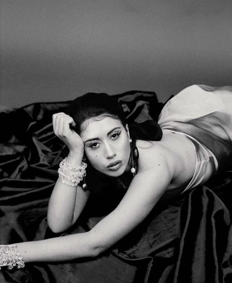 Kali Uchis Black And White, Kali Uchis, Black And White, White, Quick Saves, Black, Instagram