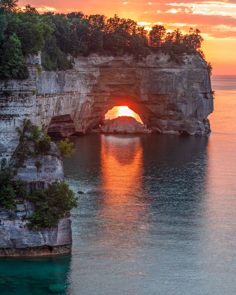 Patience is rewarded for those willing to wait. With perfect timing, this photographer captured the moment when a @picturedrocksnps arch…” • Jul 1, 2021 at 12:00am UT Pictured Rocks Michigan, Pictured Rocks National Lakeshore, Road Trip Places, Travel Log, Upper Peninsula, Michigan Travel, Perfect Timing, Beautiful Places Nature, Lake Superior