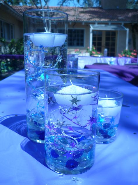 Photo via Project Wedding Starry Night Prom, Star Centerpieces, Galaxy Wedding, Starry Night Wedding, Blue Centerpieces, Tafel Decor, Quinceanera Decorations, Quinceanera Themes, Celestial Wedding