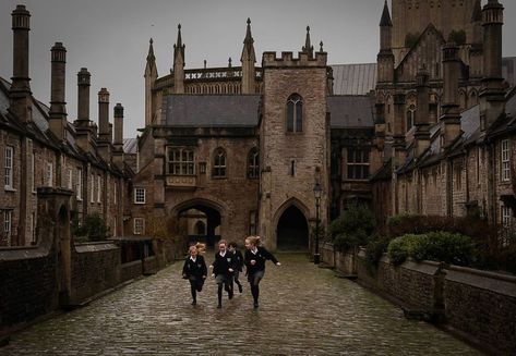 I Capture Streets, Like You Haven’t Seen Before | Bored Panda Boarding School Aesthetic, Dark Acadamia, Into The West, Hogwarts Aesthetic, Slytherin Aesthetic, Three Children, Harry Potter Aesthetic, Dark Academia Aesthetic, Boarding School