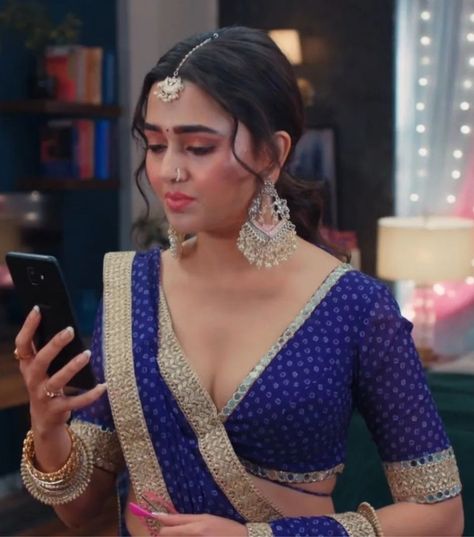 Naagin 6 Tejaswi Prakash, Shefali Jariwala, Tejaswi Prakash, Netted Blouse Designs, Tejasswi Prakash, Tara Sutaria, Blouse Tops Designs, Indian Designer Suits, Stylish Blouse Design