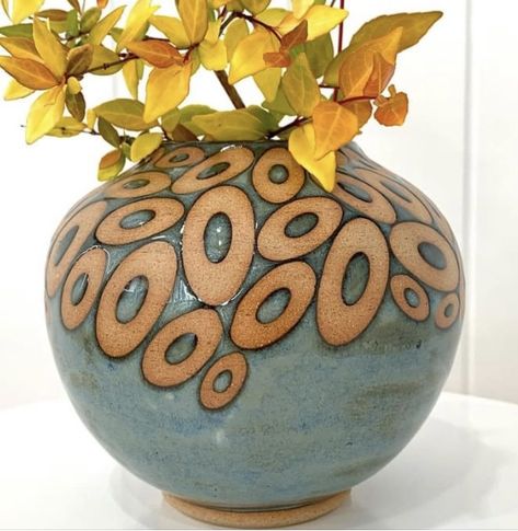 Wax Resist Designs Pottery, Wax Resist Pottery Ideas, Wax Resist Pottery, Ceramics Pottery Mugs, Ceramics Pottery Bowls, Ceramics Pottery Vase, Glaze Ideas, Pottery Pots, Ceramic Glaze Recipes