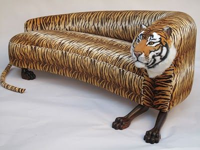 Tiger couch! Animal Print Furniture, Estilo Kitsch, Weird Furniture, Unusual Furniture, Unique Furniture Design, Printed Sofa, Unique Sofas, Unique Chair, Funky Furniture