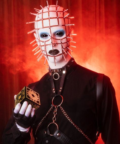 Pinhead Hellraiser Costume, Hell Raiser Costume, Hellraiser Cosplay, Hellraiser Costume, Pinhead Costume, 2023 Costumes, Hell Raiser, Horror Make-up, Magic Aesthetic