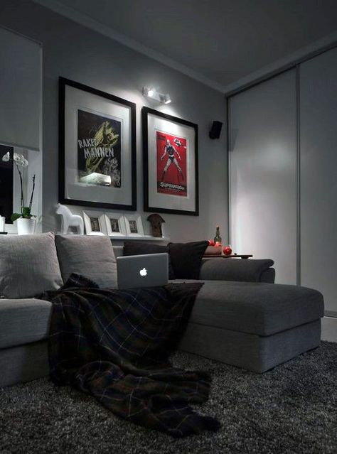 Mens Bachelor Pad Living Room With Grey Color Scheme Bachelor Pad Living Room Ideas, Living Room Ideas For Men, Grey Carpet Living Room, Wisteria Cottage, Bachelor Pad Living Room, Upstairs Loft, Small Apartment Design, Dorm Ideas, Trendy Living Rooms