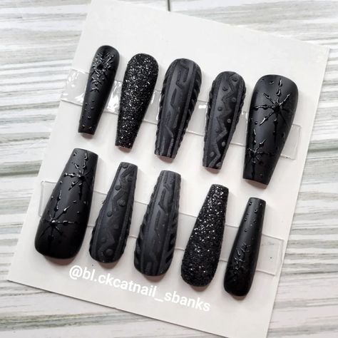 10 Piece Long Coffin Matte Black Winter Set Features Glossy Snowflakes, Raised Sweater And Sugared Glitter Designs. Size Large-0,4,3,5,7 Comes With Prep Kit, Nail Glue, Sticky Tabs And Instructions For Application, Removal And After Care. Matte Black Winter Nails, Sweater Nails Black, Black Winter Nails Designs, Black Sweater Nails, Black Matte Nails With Design, Matte Glitter Nails, Sweater Nails Designs, Winter Sweater Nails, Acrylic Black Nails