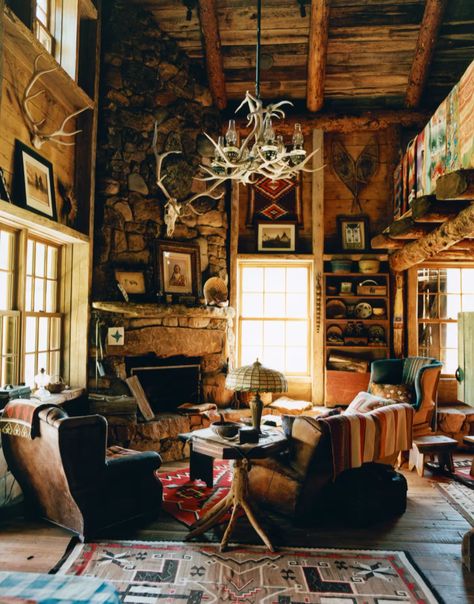 On the ranch with Ralph Lauren | Financial Times Ralph Lauren Cabin, Ralph Lauren Interiors, Ranch House Decor, Double Rl, Into The West, Vintage Cabin, Cabin Interiors, Cabin Living, Western Homes