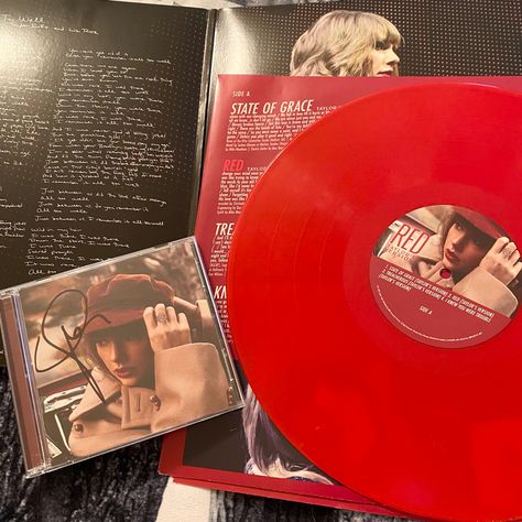 Red Taylors Version Vinyl, Taylor Swift Red Album, Vinyl Aesthetic, Loving Him Was Red, Royal Blood, State Of Grace, Red Icons:), Taylor Swift Red, Vinyl Cd