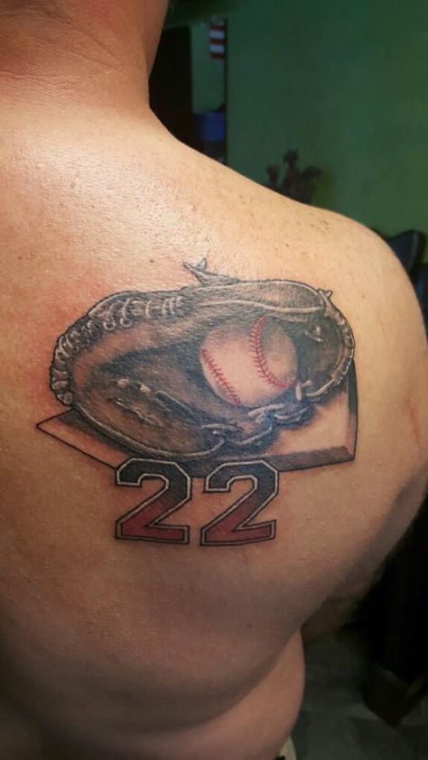 Baseball Glove Memorial Tattoo Ny Yankee Tattoo Ideas, Baseball Sleeve Tattoo, Baseball Glove Tattoo, Baseball Tattoo For Men, Baseball Jersey Outfit Men, Parker Tattoo, Softball Tattoos, Jersey Outfit Men, Baseball Tattoo