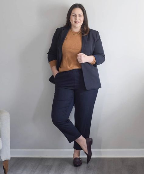 Plus Size Formal Office Wear, Plus Size Formal Work Outfits, Formal Business Attire Women Plus Size, Professional Headshots Women Outfit Plus Size, Business Formal Outfits For Women Plus Size, Law Firm Outfits Women Plus Size, Plus Business Professional, Plus Size Lawyer Outfit, Fall Wedding Guest Pants Outfit