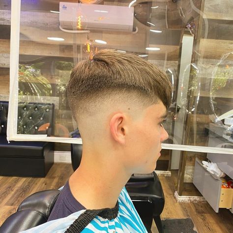 Burst Haircut, Best Short Haircuts For Men, Man Cut, Short Haircuts For Men, Undercut Fade, 2020 Hairstyles, Sun Burst, Disconnected Undercut, Men's Haircuts