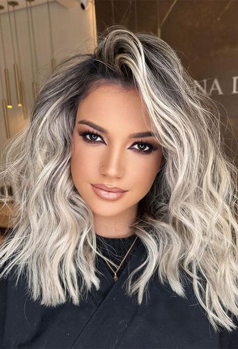 Blonde Hairstyles 2023, 30 Hair Color, Platinum Blonde Balayage, Balayage Lob, Grey Eyes, Blonde Hairstyles, Gorgeous Hair Color, Spring Hair Color, Winter Hair Color