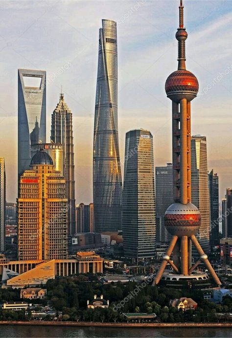 Shanghai World Financial Center, Shanghai Tower, Travel China, Hawaii Wall Art, Hotel Booking, Phone Wallpaper For Men, Financial District, Beautiful Cities, High Rise Building