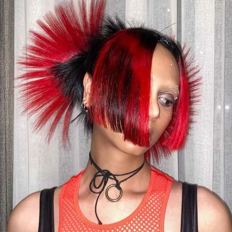 50 All-Time Unique and Funny Hairstyles | HairAide Outrageous Hairstyles, Eccentric Hairstyles, Funny Hairstyles, Beauty Identity, Weird Hair, Feminine Hairstyles, Funky Hair, Work Images, Funky Hairstyles