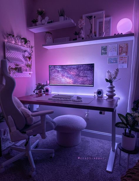 Gaming Setup Bedroom, Games Room Inspiration, Gaming Desk Setup, Cozy Desk, Girl Cave, Gamer Setup, Gamer Room Decor, Night Mode, Purple Rooms