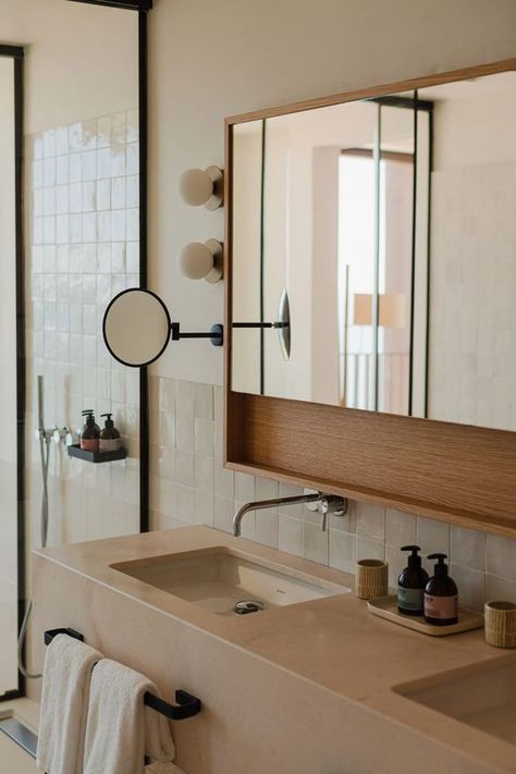 Square Ceramic Tile Bathroom, Ericeira Portugal, Hotels Portugal, 2022 Picture, Timber Slats, Casa Country, Hotel Bathroom, Luxury Suite, Luxury Rooms