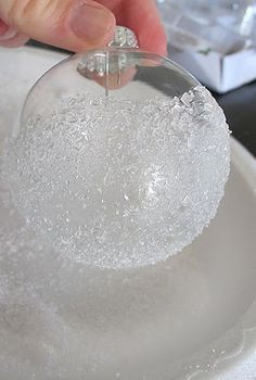 Snow Covered Glass Ornament - rub a glass ball ornament with a glue stick, dip into Epsom salt and let dry.  Easy for kids to do! Clear Christmas Ornaments, Clear Glass Ornaments, Frugal Christmas, Diy Christmas Ornaments Easy, Clear Ornaments, Homemade Christmas Decorations, Glass Balls, Beautiful Christmas Trees, Easy Christmas Diy