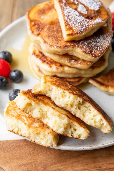 Cottage Cheese Pancakes Recipe (15g Protein) - Jar Of Lemons Cheese Pancakes Recipe, Cottage Cheese Pancakes Recipe, Healthy Protein Pancakes, Jar Of Lemons, Lemon Pancakes, Brunch Foods, Macro Recipes, Greek Yogurt Pancakes, Fluffy Light